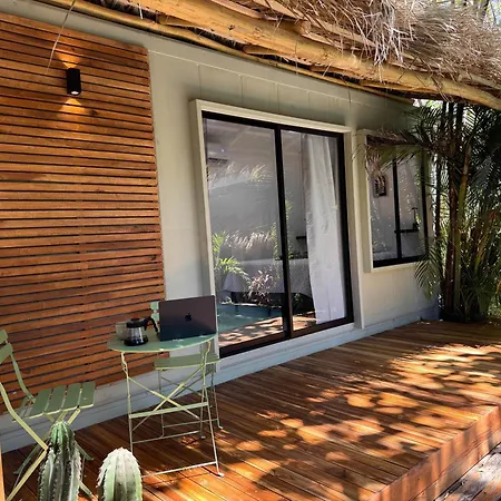 Refugio Surf Lodge
