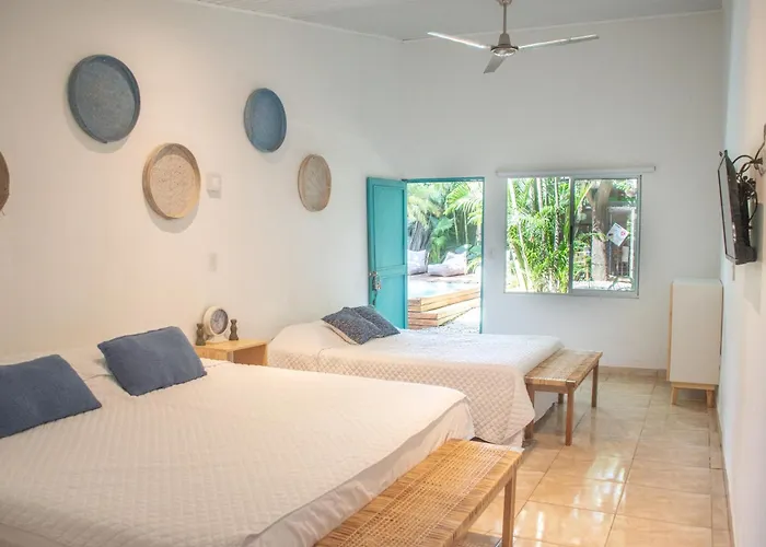 Refugio Surf Bed & Breakfast 3*