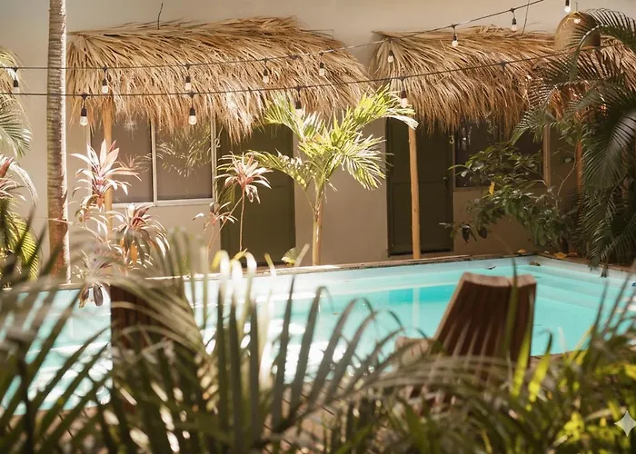 Bed & Breakfast Refugio Surf Tamarindo