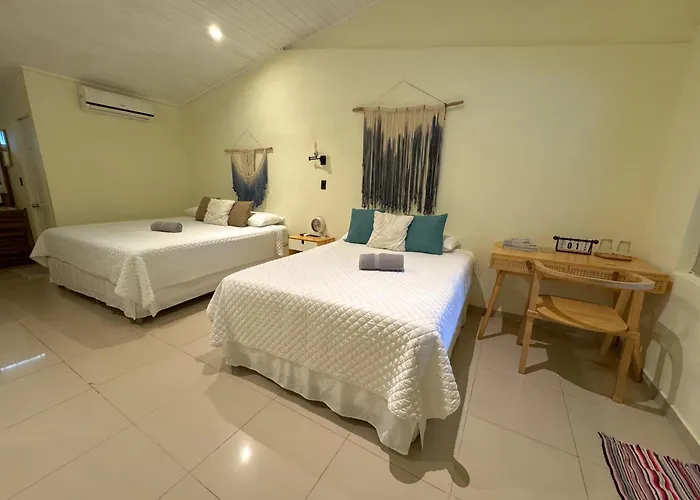 Refugio Surf Tamarindo