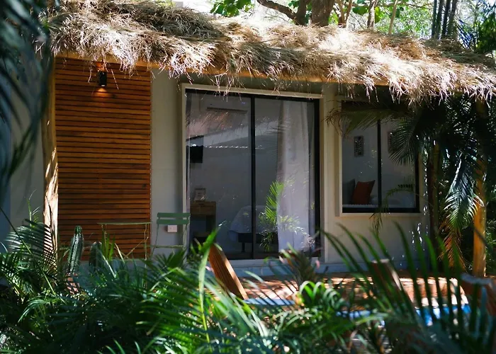 Refugio Surf Bed & Breakfast 3*